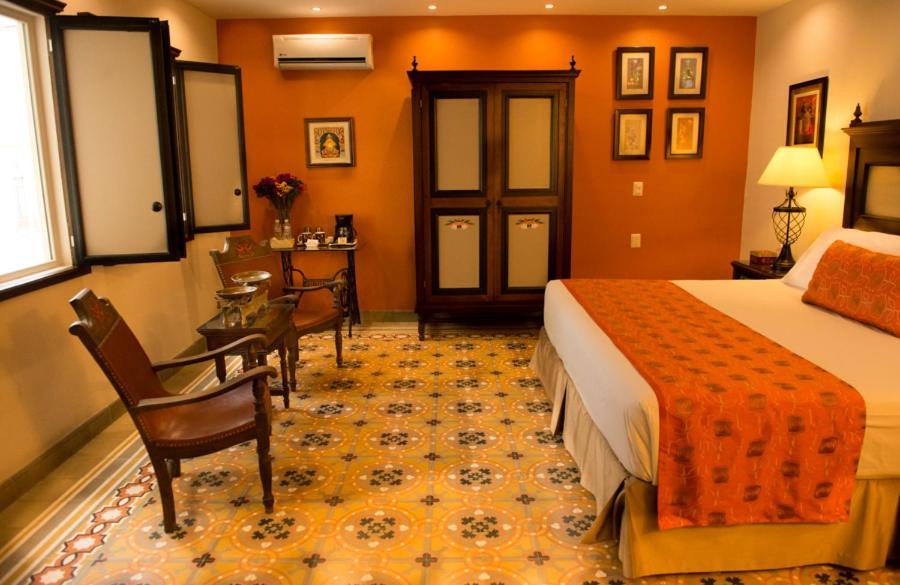 Grand Hotel Tepatitlan Zimmer foto
